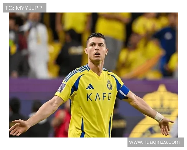 足球明星展现惊艳侧身剪刀腿技巧引发球迷热议与赞叹