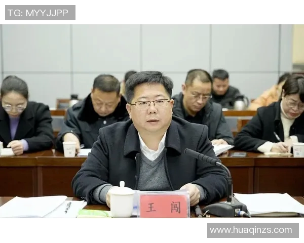 足球明星陈刚的个人简历与精彩照片展示全方位了解他的职业生涯与成就 足球明星陈刚的个人简历与精彩照片展示全方位了解他的职业生涯与成就