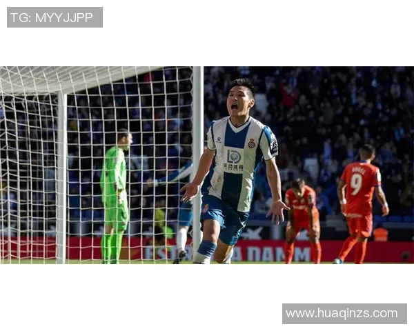 足球明星与特朗普女友的浪漫故事揭示了体育与政治的奇妙交集 足球明星与特朗普女友的浪漫故事揭示了体育与政治的奇妙交集